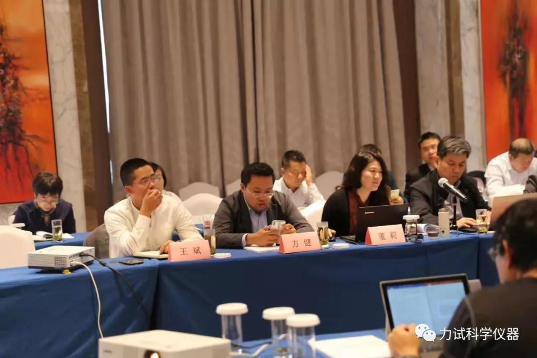 1M1eLfftRmO6FhZkV79vTA